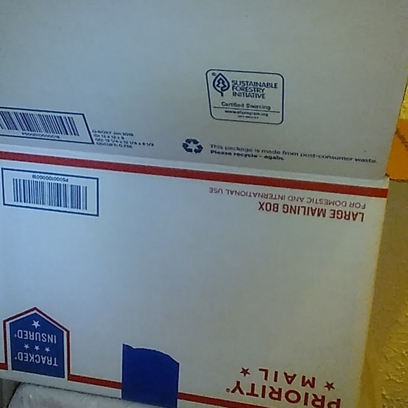 Poshmark Size Small Ladies Mystery Box - Picture 1 of 2